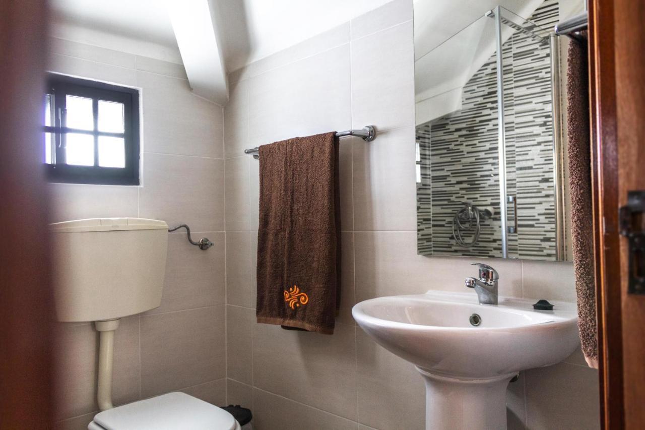 Moradia Borda D'Agua Apartment Nazare Bagian luar foto