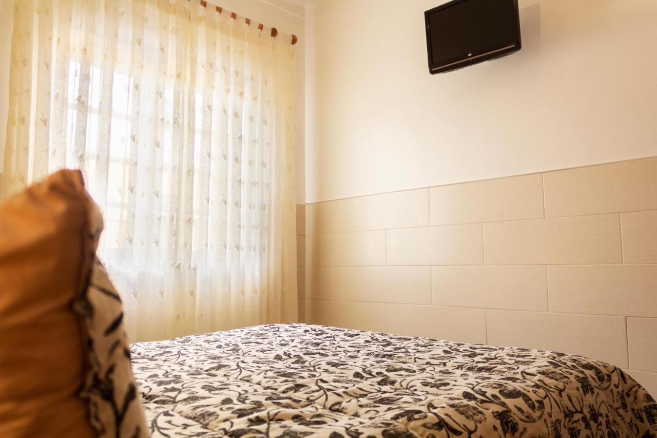 Moradia Borda D'Agua Apartment Nazare Bagian luar foto